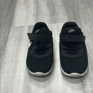 Nike Kids Black Sneakers